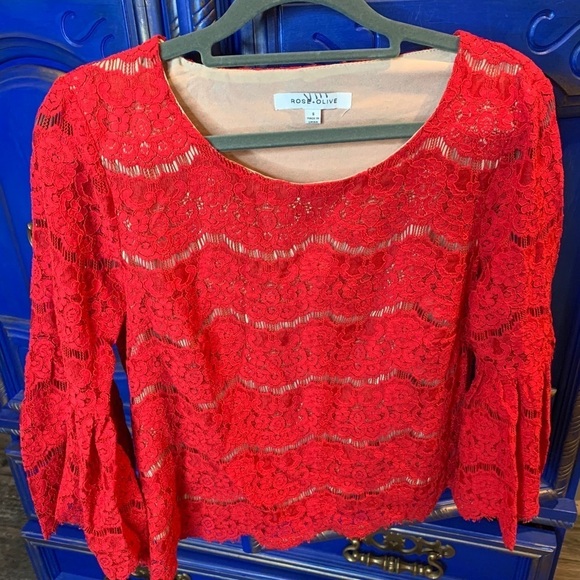 Rose + Olive Red Crop Top Bell Sleeves Lace Small - Picture 1 of 3